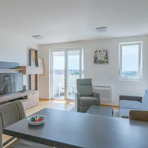 https://vista-zadar.hotelinzadar.com
